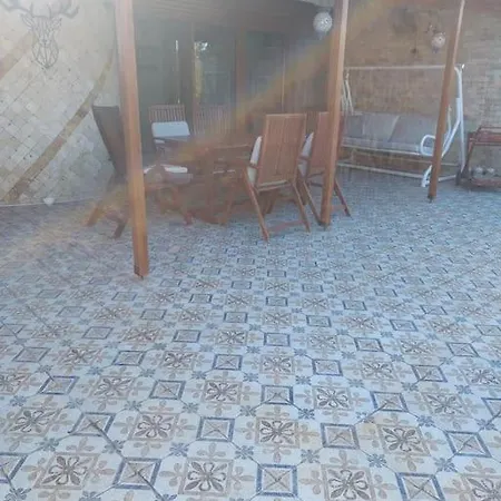 Holiday home Sifne Yali'da 4 9kisi Yatak Kapasite Manzarali Cesme