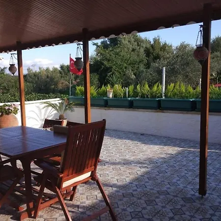 Sifne Yali'da 4 9kisi Yatak Kapasite Manzarali Holiday home Cesme